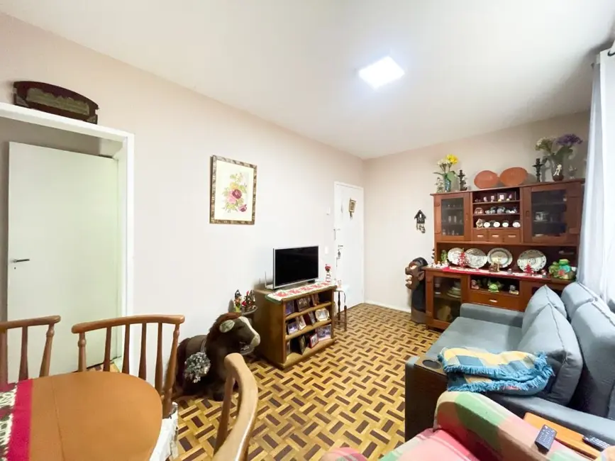 Foto 3 de Apartamento com 2 quartos à venda, 43m2 em Alto, Teresopolis - RJ