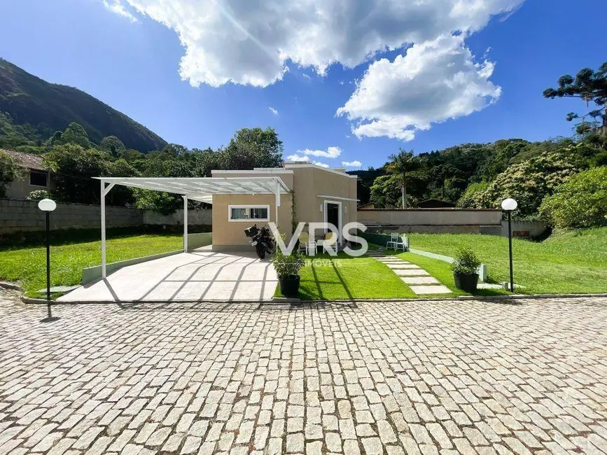 Casa de Condomínio com 3 quartos à venda, 337m2 em Parque do Imbui, Teresopolis - RJ - imagem 2 Foto 2 de Casa de Condomínio com 3 quartos à venda, 337m2 em Parque do Imbui, Teresopolis - RJ