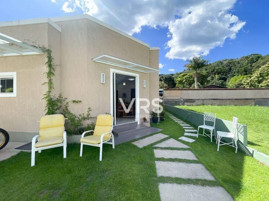 Casa de Condomínio com 3 quartos à venda, 337m2 em Parque do Imbui, Teresopolis - RJ - imagem 4 Foto 4 de Casa de Condomínio com 3 quartos à venda, 337m2 em Parque do Imbui, Teresopolis - RJ