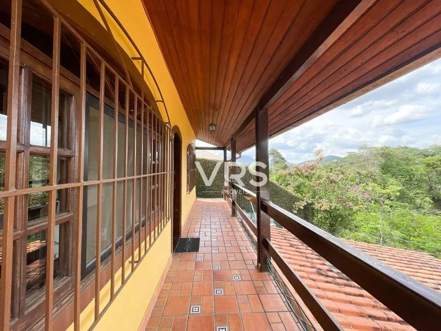 Foto 3 de Casa de Condomínio com 3 quartos à venda, 417m2 em Tijuca, Teresopolis - RJ
