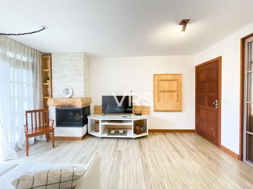 Foto 2 de Apartamento com 2 quartos à venda, 65m2 em Albuquerque, Teresopolis - RJ