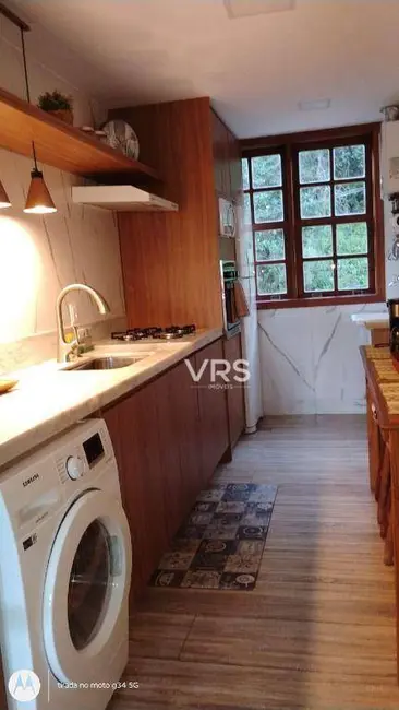 Apartamento com 2 quartos à venda, 65m2 em Albuquerque, Teresopolis - RJ - imagem 9 Foto 9 de Apartamento com 2 quartos à venda, 65m2 em Albuquerque, Teresopolis - RJ