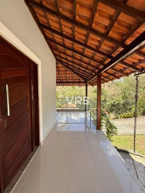 Foto 3 de Casa de Condomínio com 3 quartos à venda, 1074m2 em Pessegueiros, Teresopolis - RJ