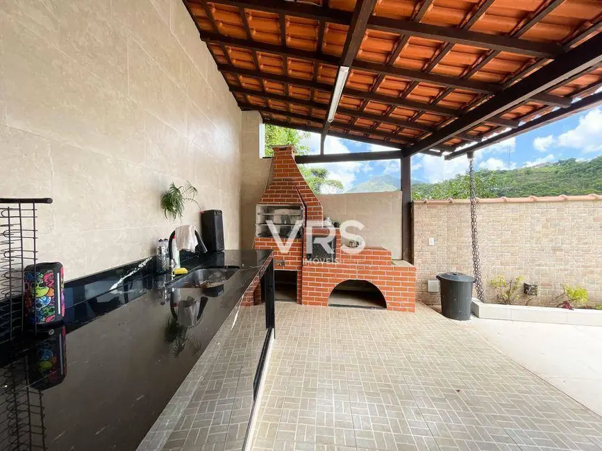 Casa com 3 quartos à venda, 540m2 em Parque São Luiz, Teresopolis - RJ - imagem 7 Foto 7 de Casa com 3 quartos à venda, 540m2 em Parque São Luiz, Teresopolis - RJ