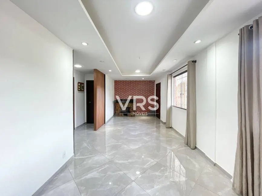 Casa com 5 quartos à venda, 2000m2 em Tijuca, Teresopolis - RJ - imagem 9 Foto 9 de Casa com 5 quartos à venda, 2000m2 em Tijuca, Teresopolis - RJ