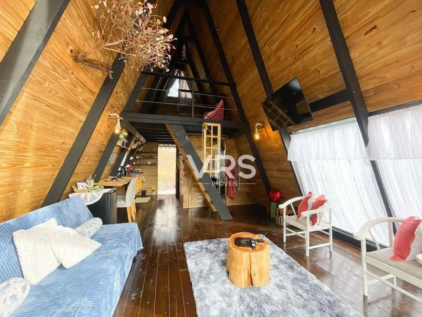 Foto 4 de Casa de Condomínio com 3 quartos à venda, 4000m2 em Pessegueiros, Teresopolis - RJ