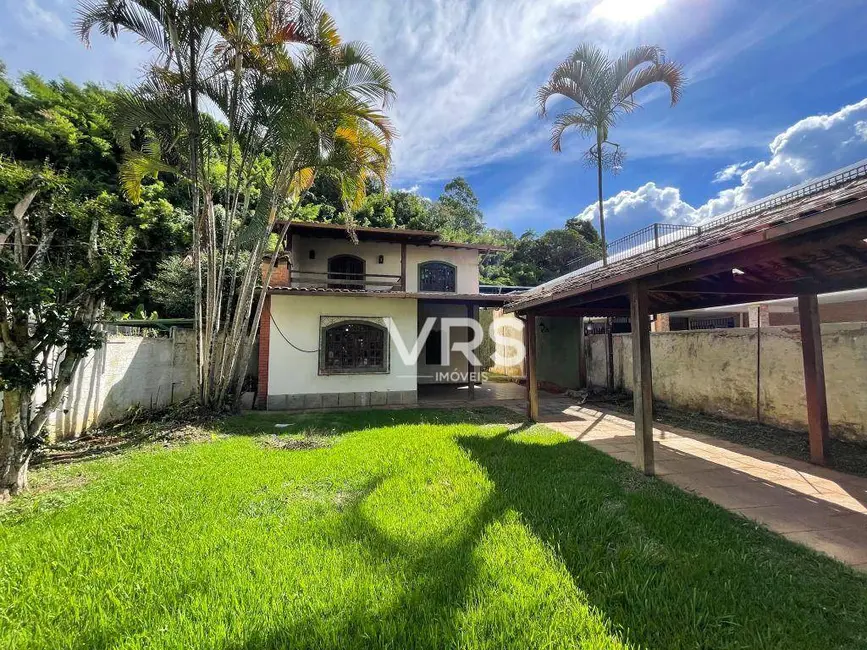 Foto 2 de Casa com 6 quartos para alugar, 2904m2 em Várzea, Teresopolis - RJ