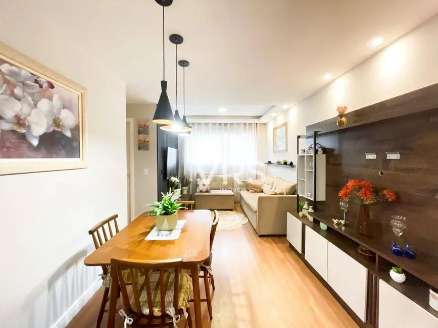 Foto 2 de Apartamento com 2 quartos à venda, 50m2 em Pimenteiras, Teresopolis - RJ