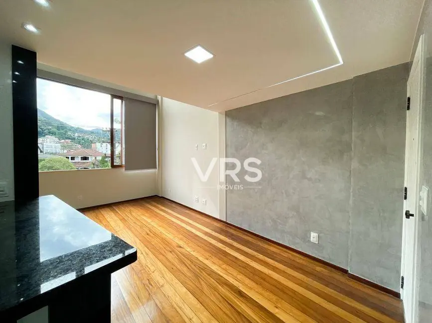 Apartamento com 1 quarto à venda, 37m2 em Santa Cecília, Teresopolis - RJ - imagem 7 Foto 7 de Apartamento com 1 quarto à venda, 37m2 em Santa Cecília, Teresopolis - RJ