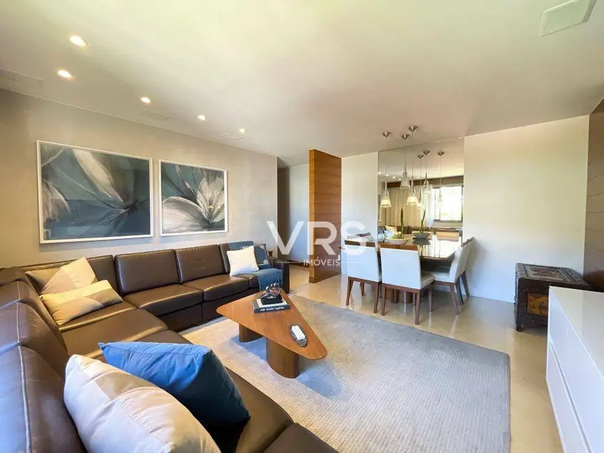 Apartamento com 2 quartos à venda, 93m2 em Agriões, Teresopolis - RJ - imagem 2 Foto 2 de Apartamento com 2 quartos à venda, 93m2 em Agriões, Teresopolis - RJ