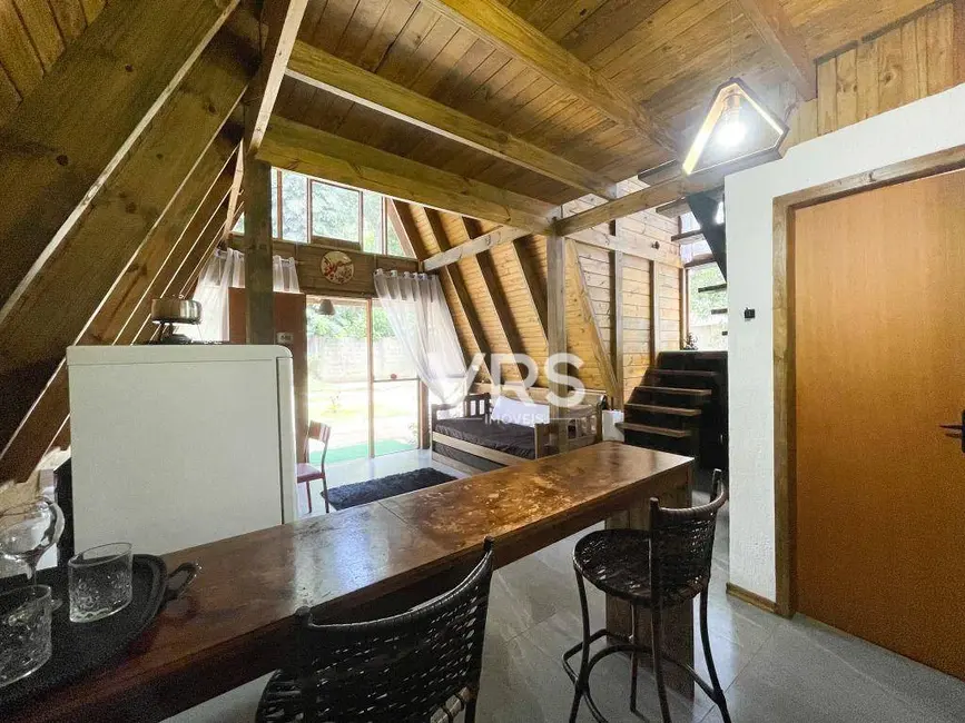 Foto 8 de Casa com 1 quarto para alugar, 100m2 em Jardim Salaco, Teresopolis - RJ