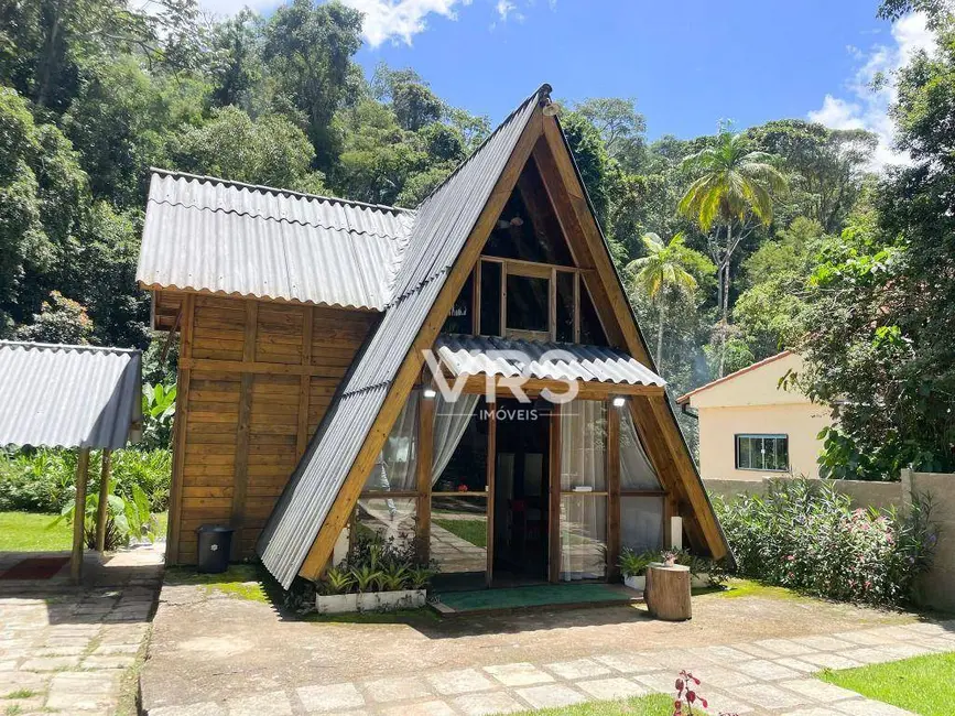 Foto 3 de Casa com 1 quarto para alugar, 100m2 em Jardim Salaco, Teresopolis - RJ