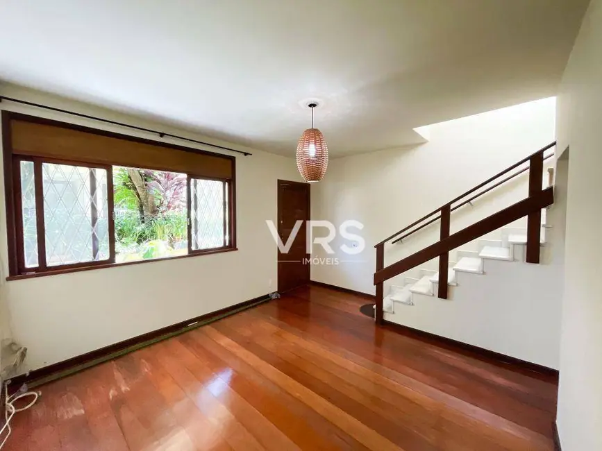 Foto 1 de Casa de Condomínio com 2 quartos para alugar, 17m2 em Alto, Teresopolis - RJ