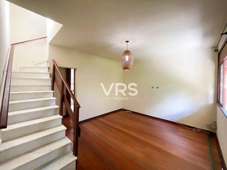 Foto 5 de Casa de Condomínio com 2 quartos para alugar, 17m2 em Alto, Teresopolis - RJ