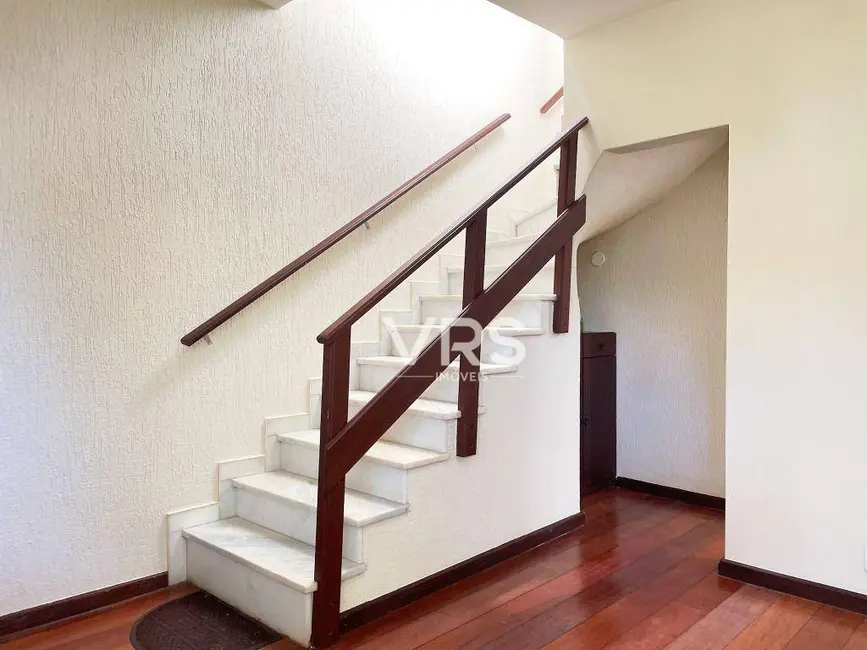 Foto 3 de Casa de Condomínio com 2 quartos para alugar, 17m2 em Alto, Teresopolis - RJ