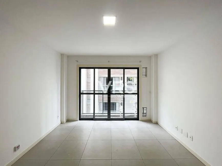 Foto 2 de Apartamento com 1 quarto para alugar, 52m2 em Nossa Senhora de Fátima, Teresopolis - RJ