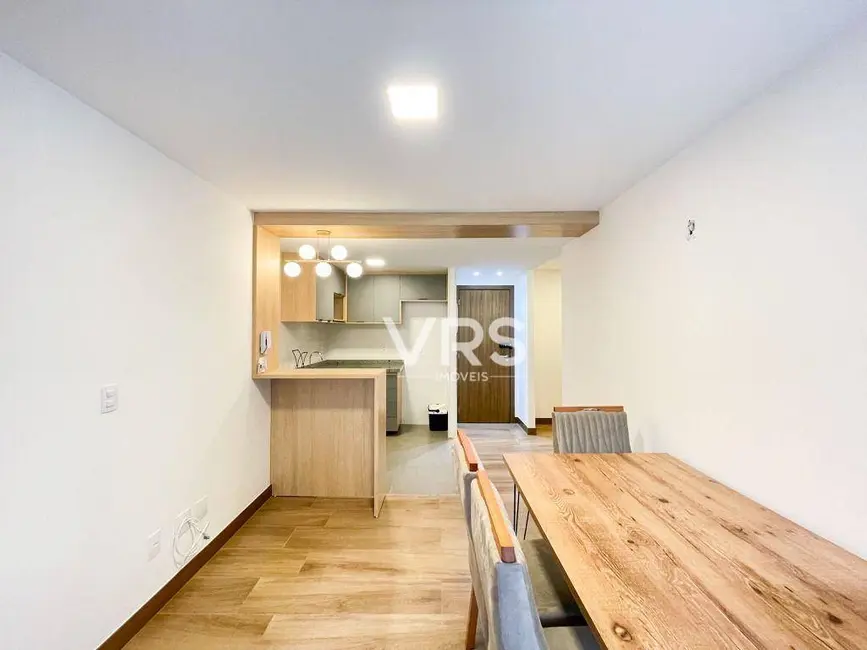 Foto 4 de Apartamento com 2 quartos para alugar, 65m2 em Alto, Teresopolis - RJ