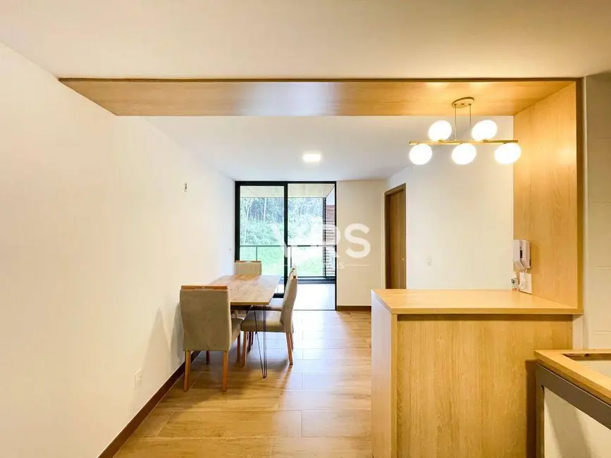 Foto 2 de Apartamento com 2 quartos para alugar, 65m2 em Alto, Teresopolis - RJ