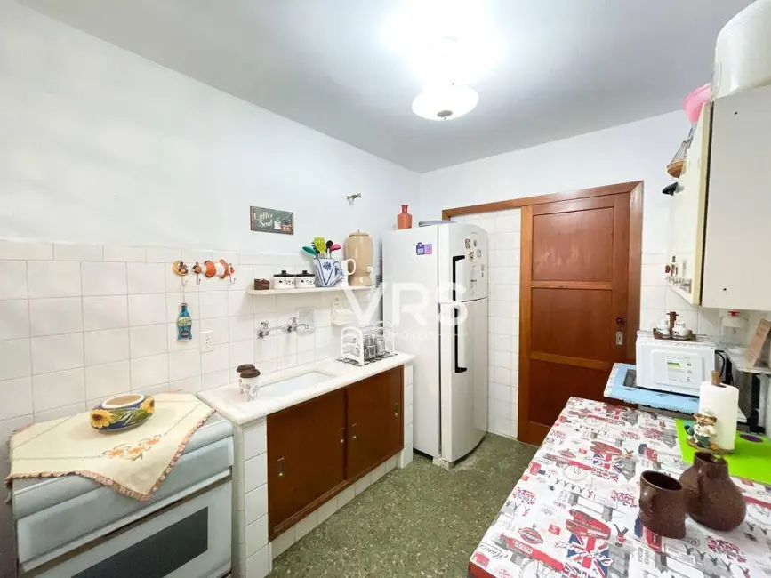 Casa com 3 quartos à venda, 346m2 em Vale do Paraíso, Teresopolis - RJ - imagem 8 Foto 8 de Casa com 3 quartos à venda, 346m2 em Vale do Paraíso, Teresopolis - RJ