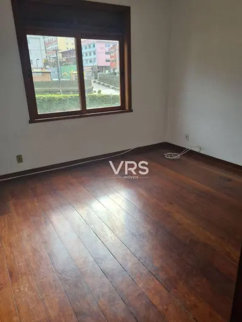 Apartamento com 1 quarto à venda, 39m2 em Santa Cecília, Teresopolis - RJ - imagem 2 Foto 2 de Apartamento com 1 quarto à venda, 39m2 em Santa Cecília, Teresopolis - RJ