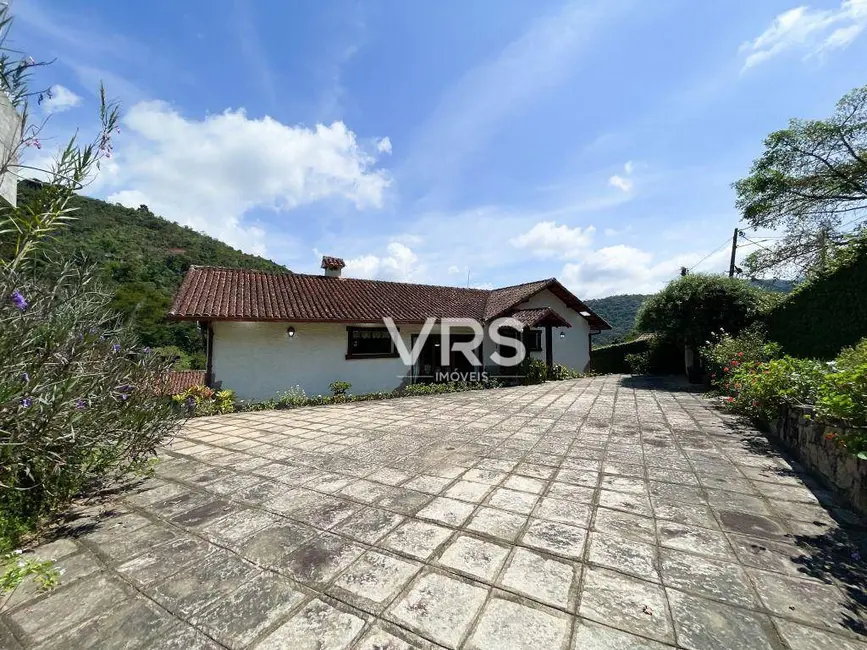 Foto 6 de Casa com 3 quartos à venda, 1030m2 em Albuquerque, Teresopolis - RJ