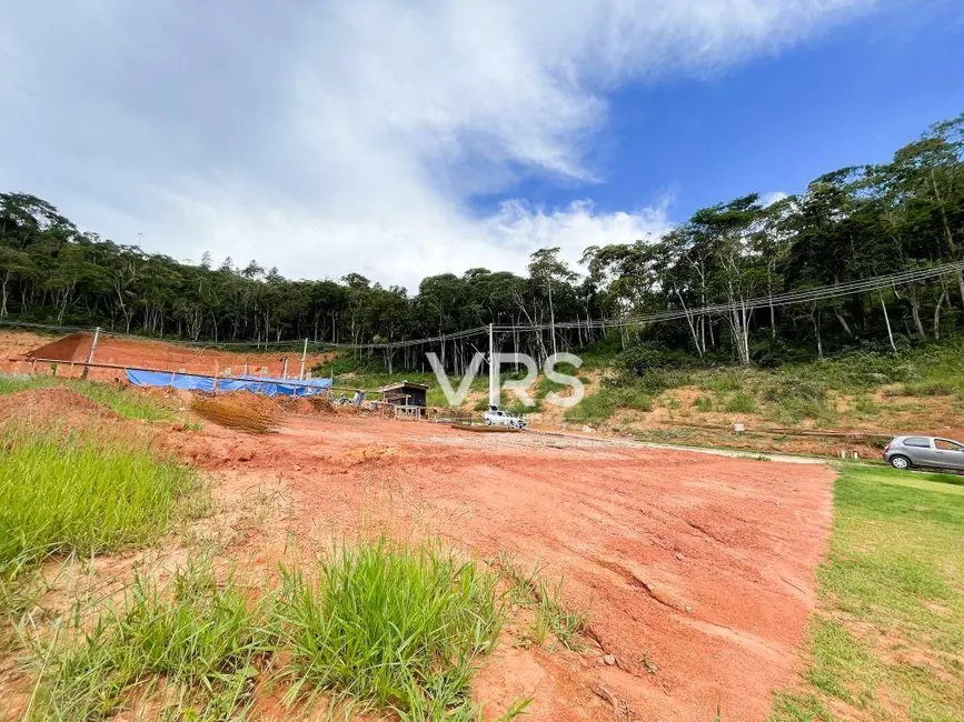 Foto 1 de Terreno / Lote à venda, 375m2 em Teresopolis - RJ