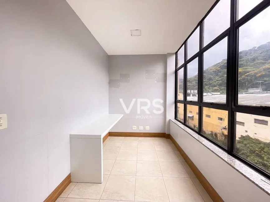 Foto 3 de Sala Comercial para alugar, 51m2 em Várzea, Teresopolis - RJ