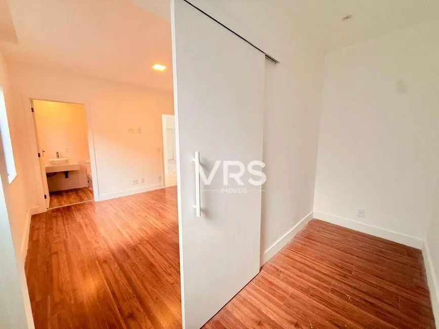 Foto 9 de Casa de Condomínio com 3 quartos à venda, 388m2 em Albuquerque, Teresopolis - RJ