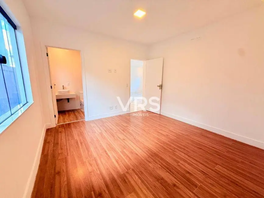 Foto 8 de Casa de Condomínio com 3 quartos à venda, 388m2 em Albuquerque, Teresopolis - RJ