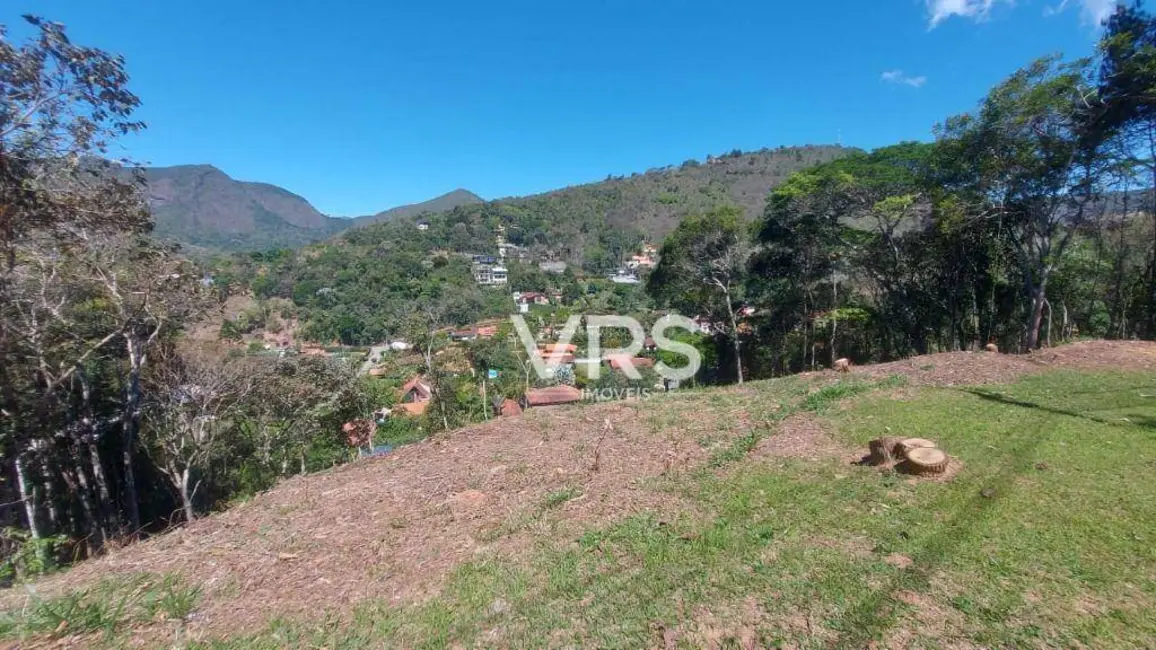 Foto 1 de Terreno / Lote à venda, 1385m2 em Albuquerque, Teresopolis - RJ