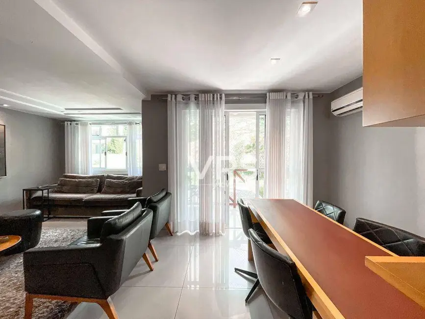 Foto 7 de Casa de Condomínio com 3 quartos à venda, 200m2 em Bom Retiro, Teresopolis - RJ