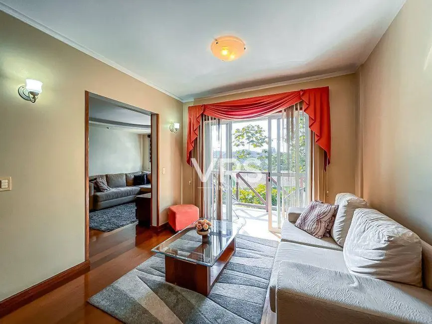 Casa de Condomínio com 3 quartos à venda, 200m2 em Bom Retiro, Teresopolis - RJ - imagem 9 Foto 9 de Casa de Condomínio com 3 quartos à venda, 200m2 em Bom Retiro, Teresopolis - RJ