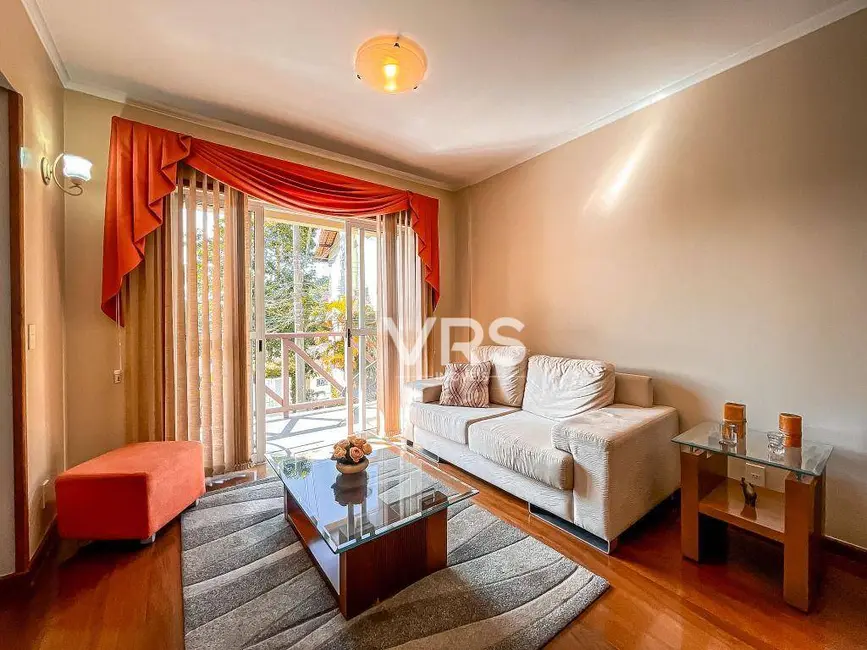 Casa de Condomínio com 3 quartos à venda, 200m2 em Bom Retiro, Teresopolis - RJ - imagem 3 Foto 3 de Casa de Condomínio com 3 quartos à venda, 200m2 em Bom Retiro, Teresopolis - RJ