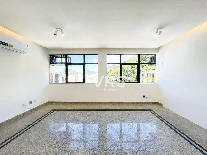 Foto 4 de Sala Comercial para alugar, 40m2 em Várzea, Teresopolis - RJ