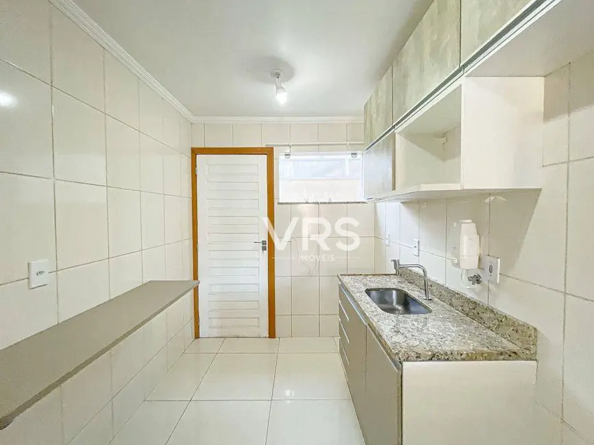 Casa de Condomínio com 2 quartos à venda, 90m2 em Granja Guarani, Teresopolis - RJ - imagem 8 Foto 8 de Casa de Condomínio com 2 quartos à venda, 90m2 em Granja Guarani, Teresopolis - RJ