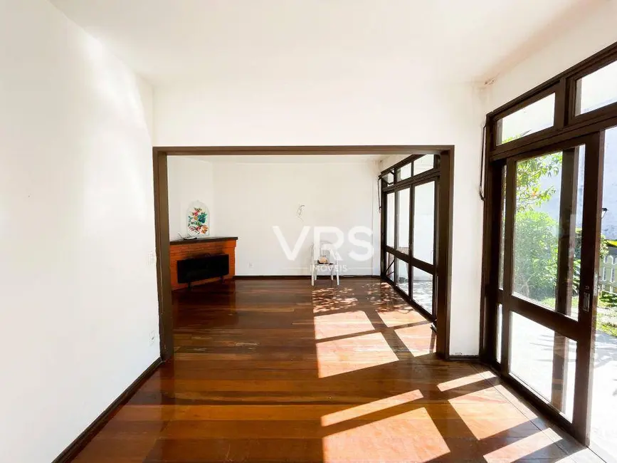 Foto 4 de Casa de Condomínio com 4 quartos à venda, 104m2 em Alto, Teresopolis - RJ