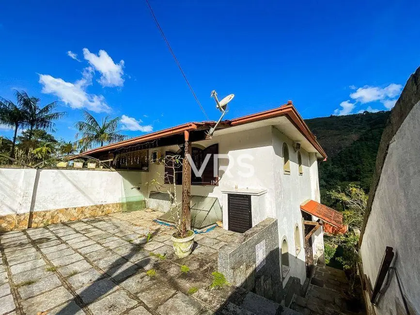 Casa com 3 quartos à venda, 27800m2 em Cascata dos Amores, Teresopolis - RJ - imagem 3 Foto 3 de Casa com 3 quartos à venda, 27800m2 em Cascata dos Amores, Teresopolis - RJ