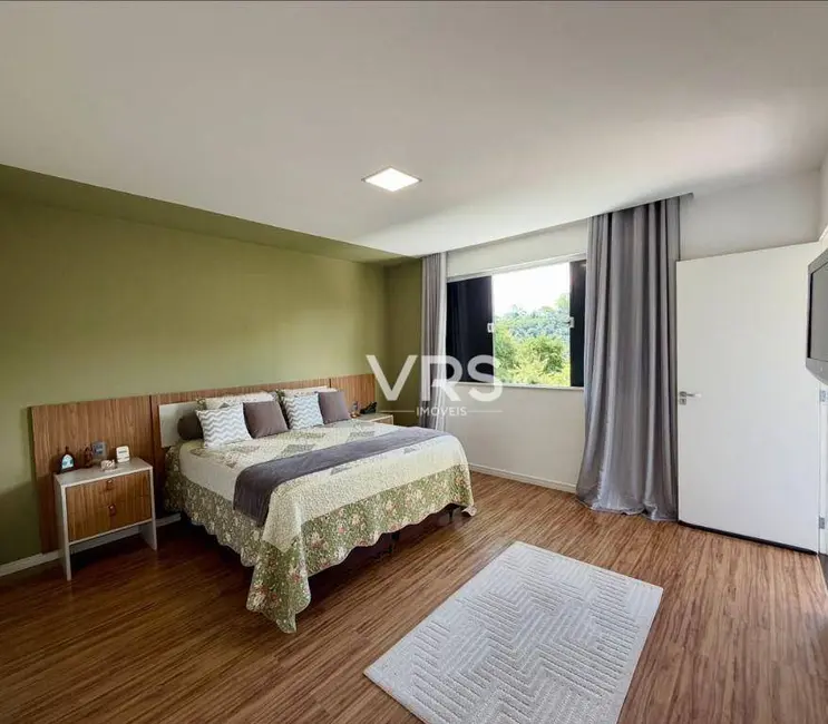 Foto 8 de Casa de Condomínio com 4 quartos à venda, 400m2 em Tijuca, Teresopolis - RJ
