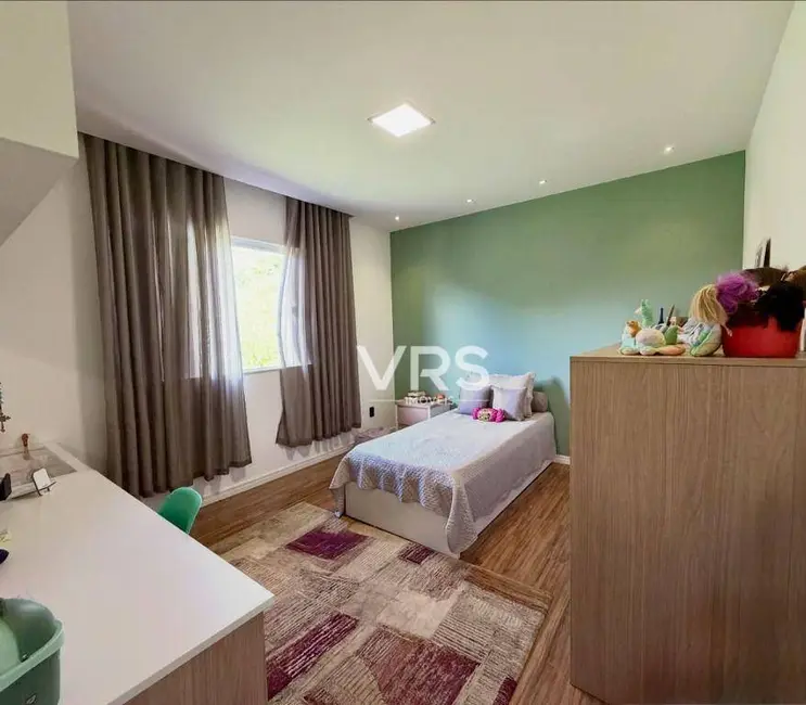 Foto 6 de Casa de Condomínio com 4 quartos à venda, 400m2 em Tijuca, Teresopolis - RJ