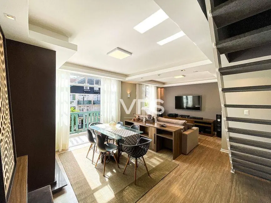 Apartamento com 3 quartos à venda, 84m2 em Várzea, Teresopolis - RJ - imagem 8 Foto 8 de Apartamento com 3 quartos à venda, 84m2 em Várzea, Teresopolis - RJ