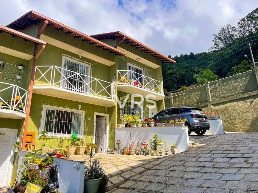 Casa de Condomínio com 3 quartos à venda, 50m2 em Taumaturgo, Teresopolis - RJ - imagem 2 Foto 2 de Casa de Condomínio com 3 quartos à venda, 50m2 em Taumaturgo, Teresopolis - RJ