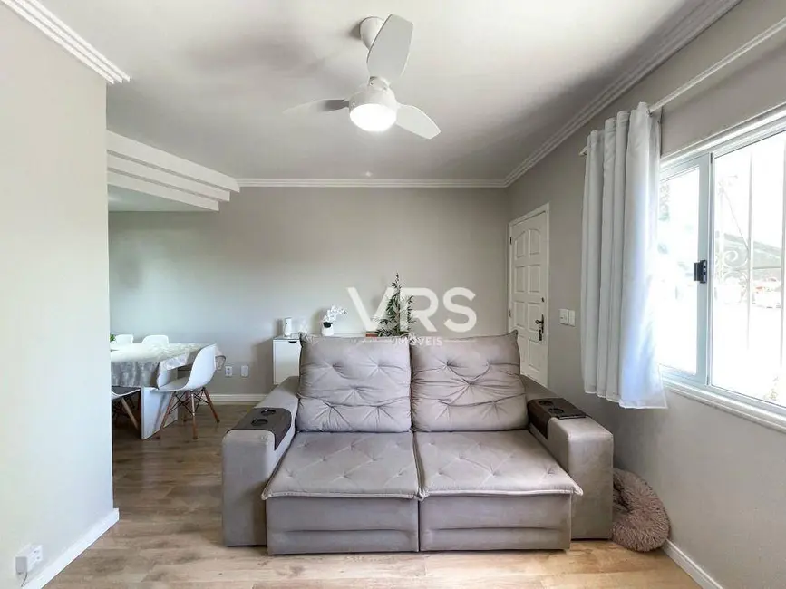 Casa de Condomínio com 3 quartos à venda, 50m2 em Taumaturgo, Teresopolis - RJ - imagem 5 Foto 5 de Casa de Condomínio com 3 quartos à venda, 50m2 em Taumaturgo, Teresopolis - RJ