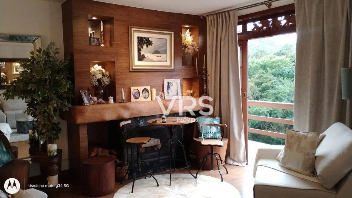 Apartamento com 3 quartos à venda, 134m2 em Albuquerque, Teresopolis - RJ - imagem 3 Foto 3 de Apartamento com 3 quartos à venda, 134m2 em Albuquerque, Teresopolis - RJ