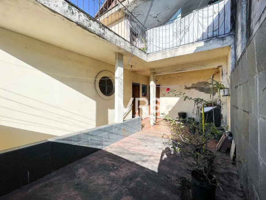 Foto 7 de Casa com 3 quartos à venda, 100m2 em São Pedro, Teresopolis - RJ