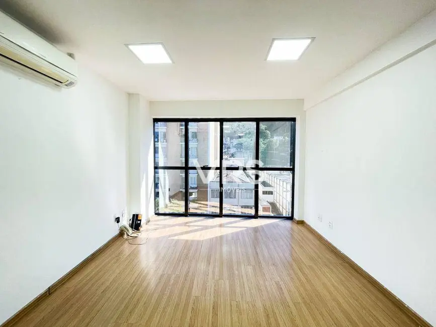 Sala Comercial para alugar, 43m2 em Várzea, Teresopolis - RJ - imagem 2 Foto 2 de Sala Comercial para alugar, 43m2 em Várzea, Teresopolis - RJ