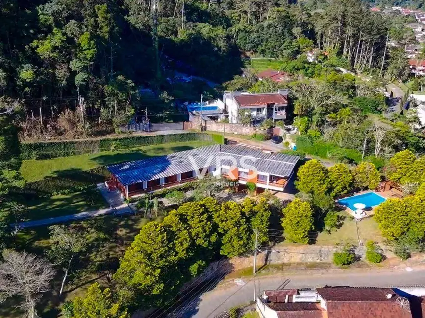 Foto 1 de Casa com 5 quartos à venda, 2515m2 em Carlos Guinle, Teresopolis - RJ