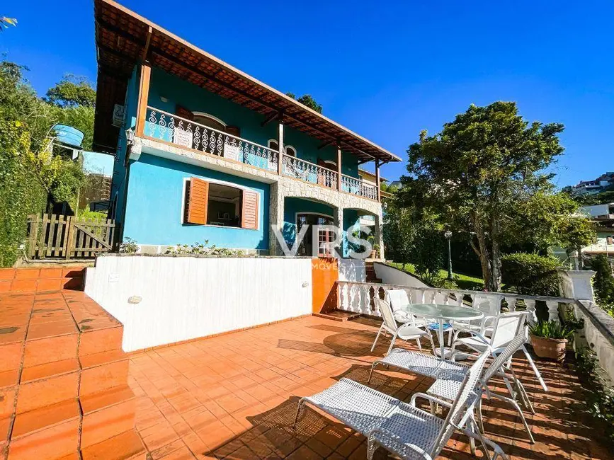 Casa com 4 quartos à venda, 485m2 em Bom Retiro, Teresopolis - RJ - imagem 1 Foto 1 de Casa com 4 quartos à venda, 485m2 em Bom Retiro, Teresopolis - RJ