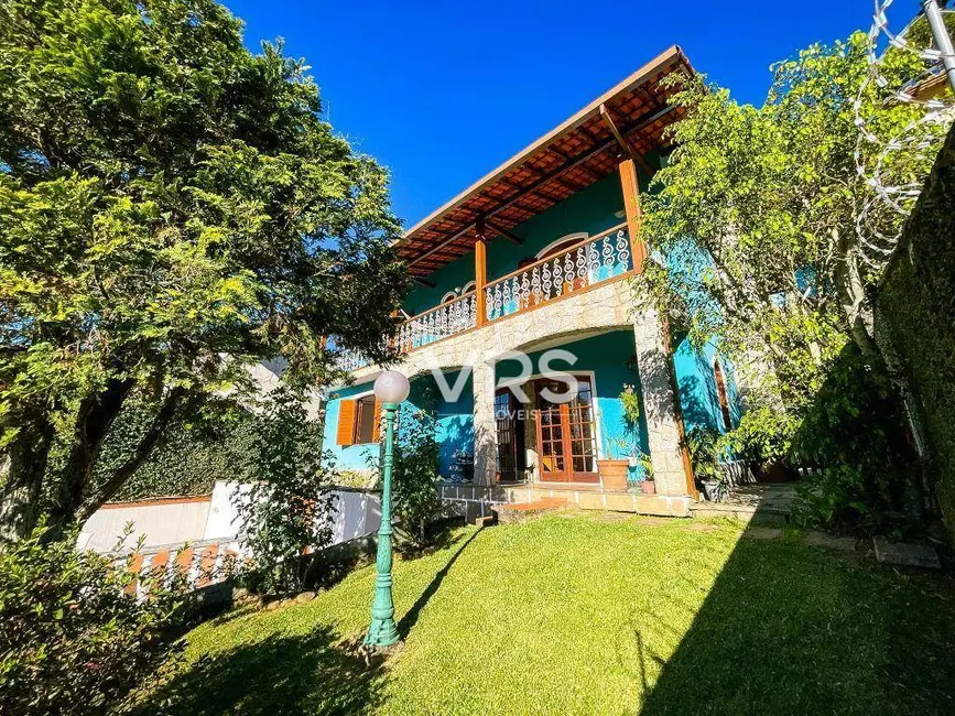 Casa com 4 quartos à venda, 485m2 em Bom Retiro, Teresopolis - RJ - imagem 4 Foto 4 de Casa com 4 quartos à venda, 485m2 em Bom Retiro, Teresopolis - RJ