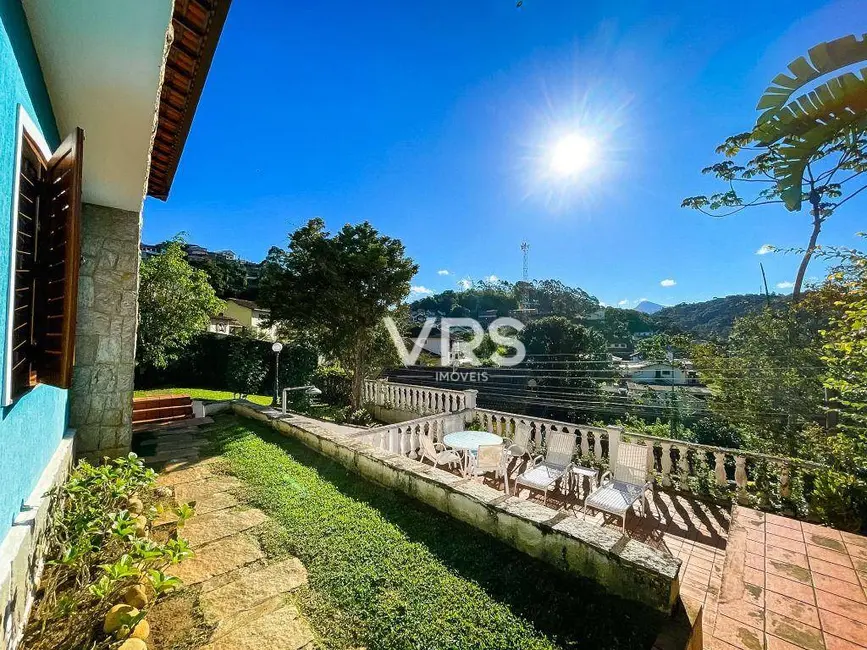 Casa com 4 quartos à venda, 485m2 em Bom Retiro, Teresopolis - RJ - imagem 3 Foto 3 de Casa com 4 quartos à venda, 485m2 em Bom Retiro, Teresopolis - RJ
