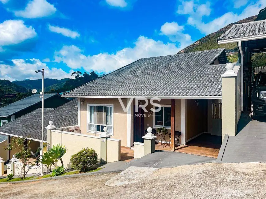 Casa de Condomínio com 3 quartos à venda, 135m2 em Bom Retiro, Teresopolis - RJ - imagem 3 Foto 3 de Casa de Condomínio com 3 quartos à venda, 135m2 em Bom Retiro, Teresopolis - RJ